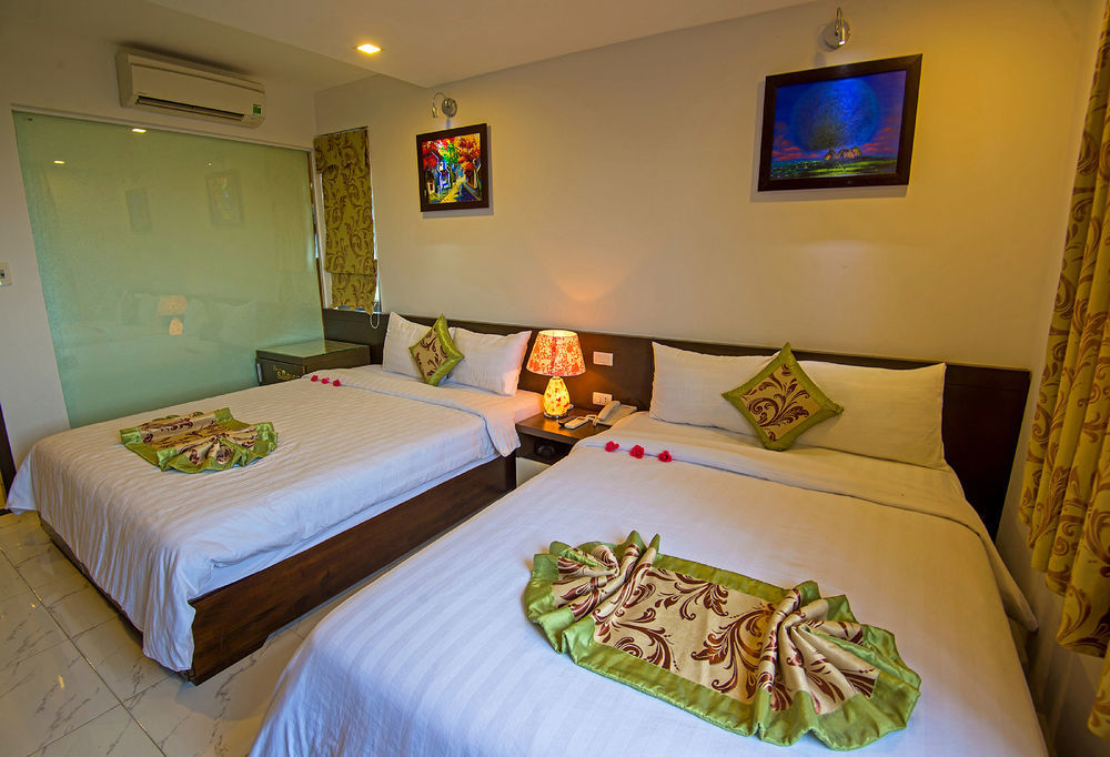 Waikiki Beach Hotel Da Nang Zewnętrze zdjęcie